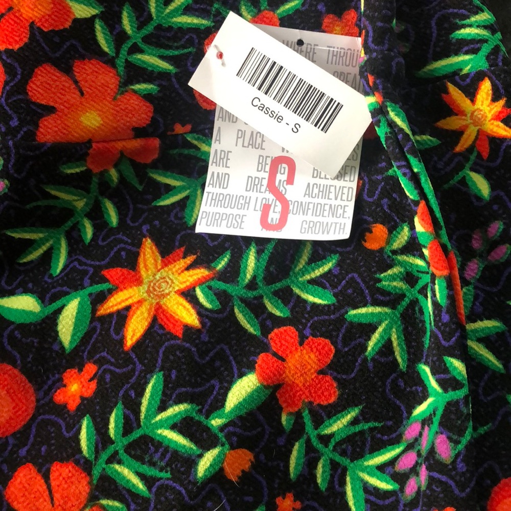 Small LuLaRoe Cassie skirt